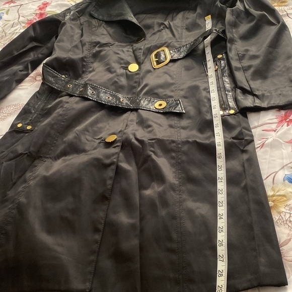 CLOAK DE’Lizza exclusive Internațional Corporation - Picture 16 of 16